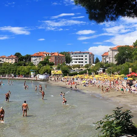 بيت ضيافة With Wifi - 9252