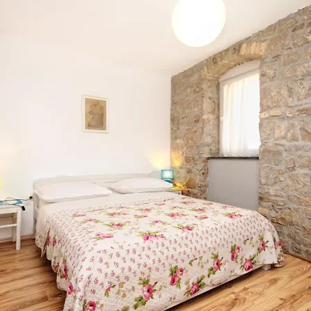 With Wifi - 9252 3* Split